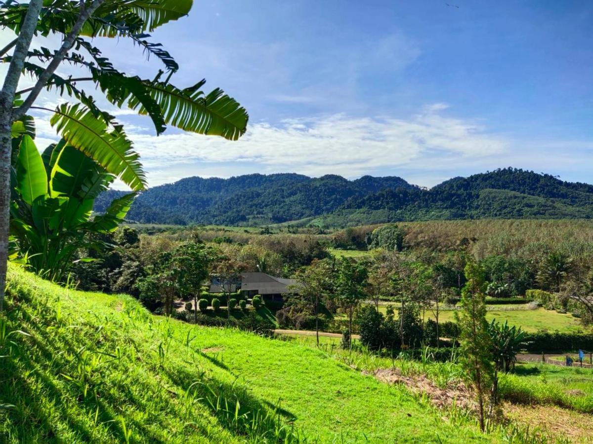 Khaolak Blue Sky Villa เขาหลัก ภายนอก รูปภาพ