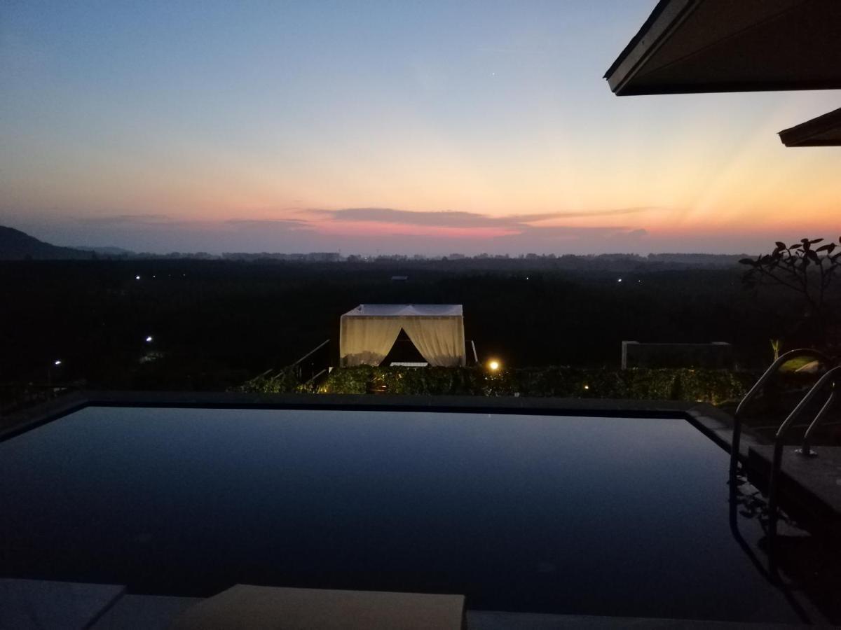 Khaolak Blue Sky Villa เขาหลัก ภายนอก รูปภาพ